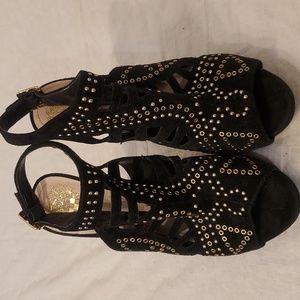 Vince Camuto Suede Studded Stiletto Platform 5.5